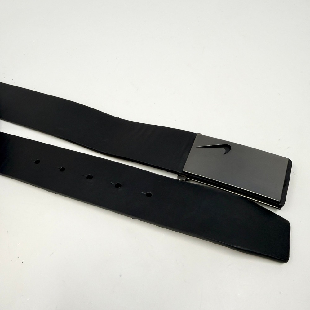 Nike Mens Black Leather Golf Belt Brushed Gunmetal Plaque Swoosh Buckle Size 36 - Picture 4 of 13